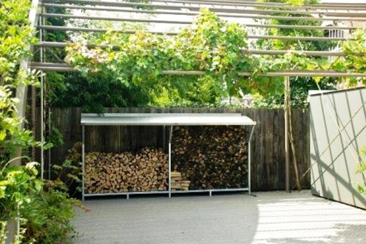 Stalen haardhoutopslag laten lassen? Kies voor maatwerk van Warmtekopen.nl